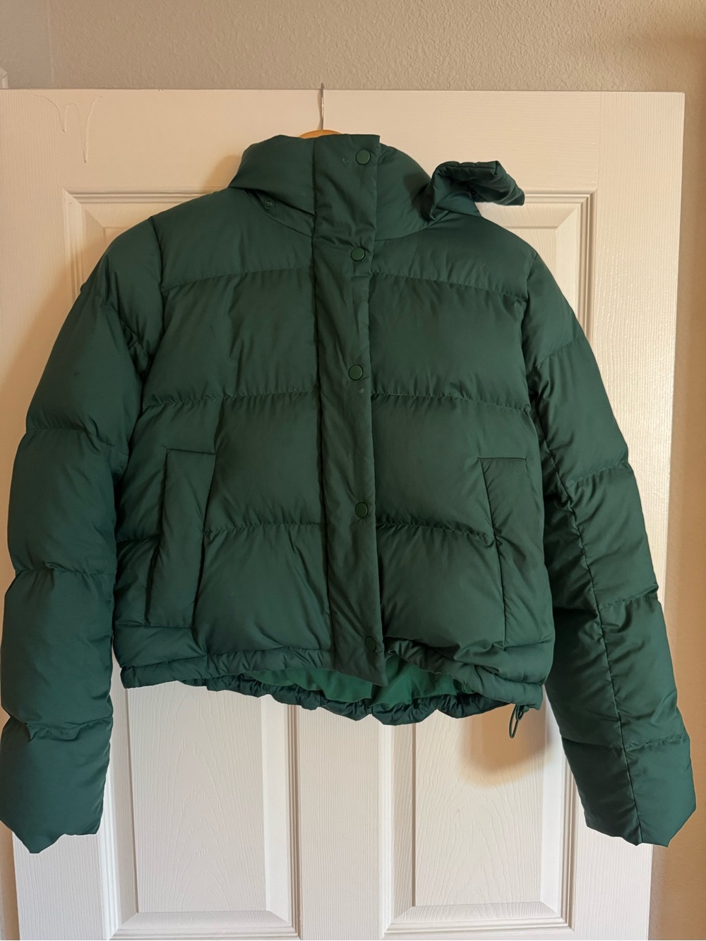 Lululemon 2021 cropped wunderpuff